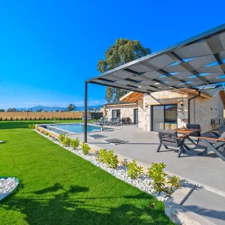 Ader Villalari Villa *